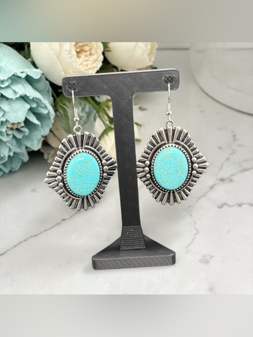 🏷️‼️5/$25🏷️‼️🩶Faux Turquoise Oval Stone Silver-Tone Drop Earrings/NWOT🩶